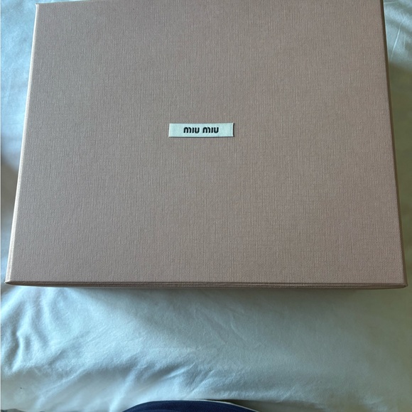 Miu Miu Blush Pink Box - Picture 1 of 2